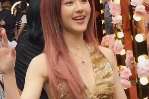赵露思代言Charlotte Tilbury，时尚转型引关注